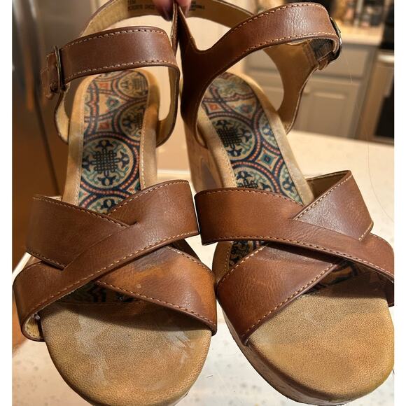 b.o.c Brown Strappy Chunky Heel Platform Sandals - Size 11M - Picture 2 of 5